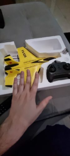 מטוס Flybear FX-820 הנשלט בשלט רחוק photo review